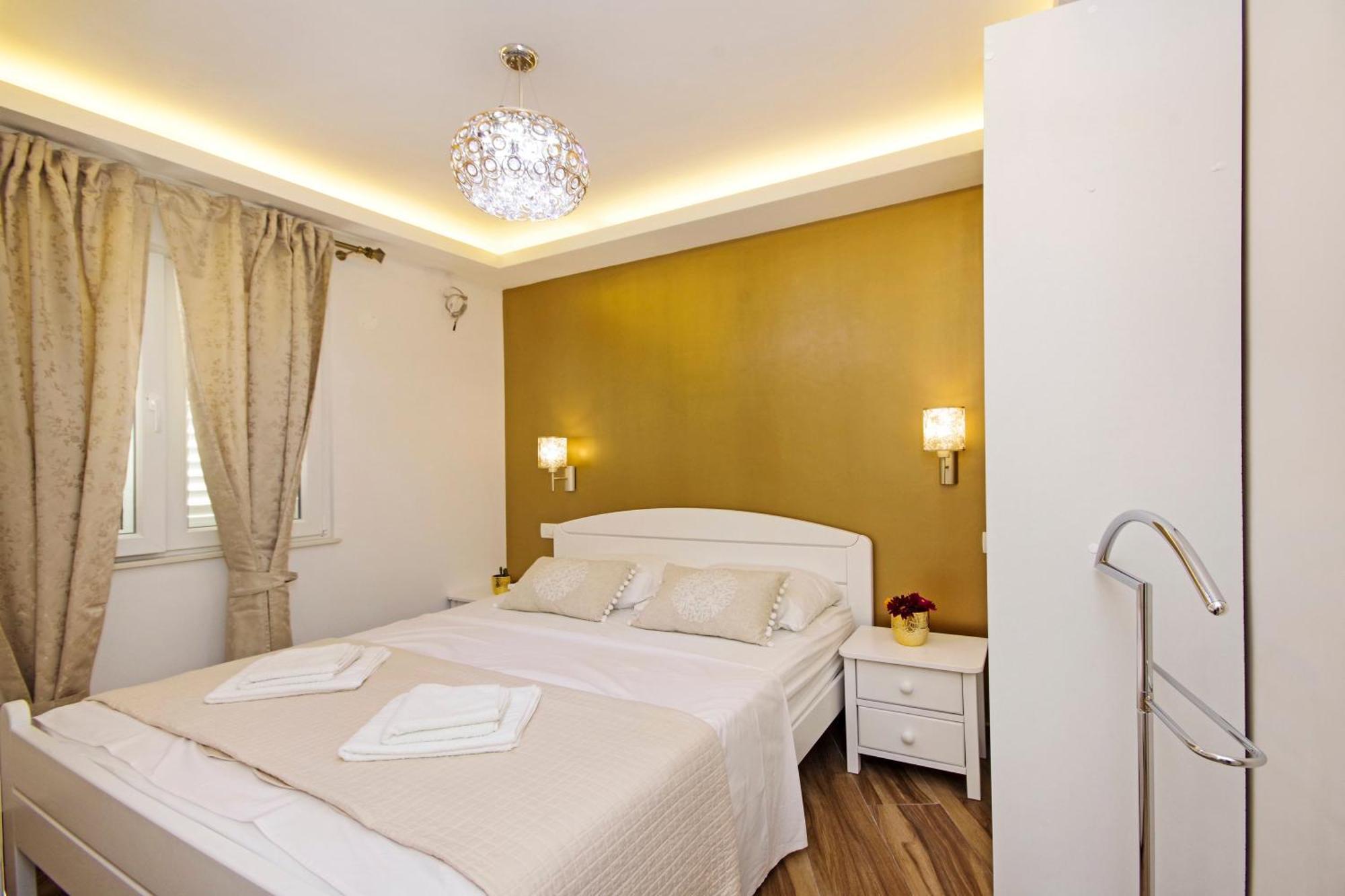 Apartments Roma Baška Voda Exteriör bild