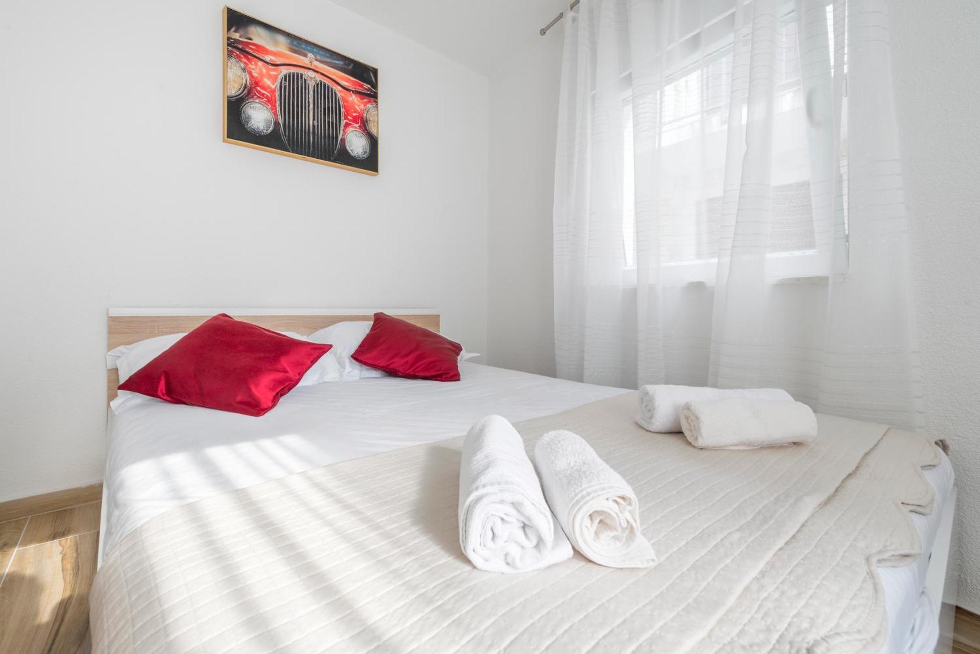 Apartments Roma Baška Voda Exteriör bild